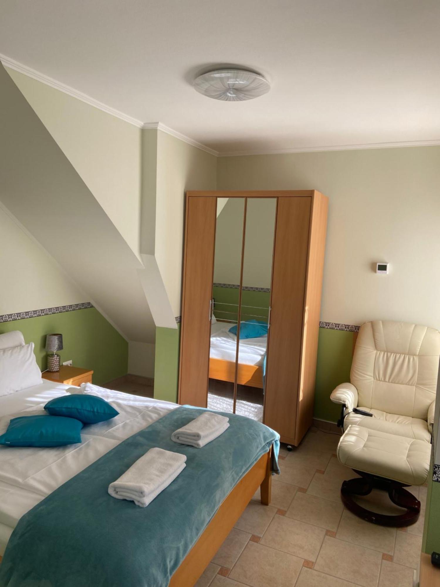 Reka Apartmanhaz Bük Exteriör bild