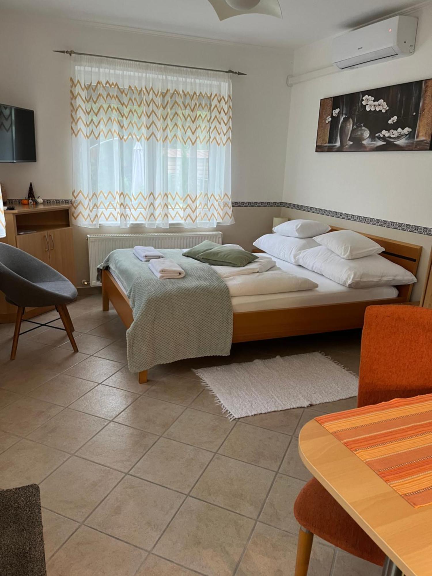 Reka Apartmanhaz Bük Exteriör bild