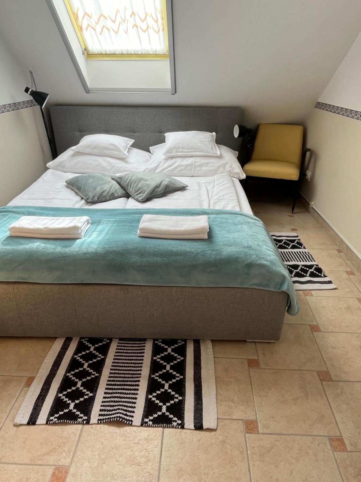 Reka Apartmanhaz Bük Exteriör bild