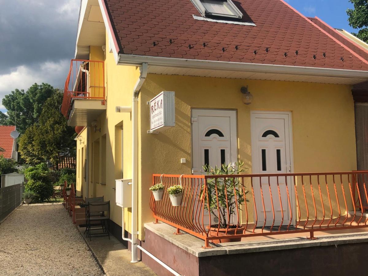 Reka Apartmanhaz Bük Exteriör bild